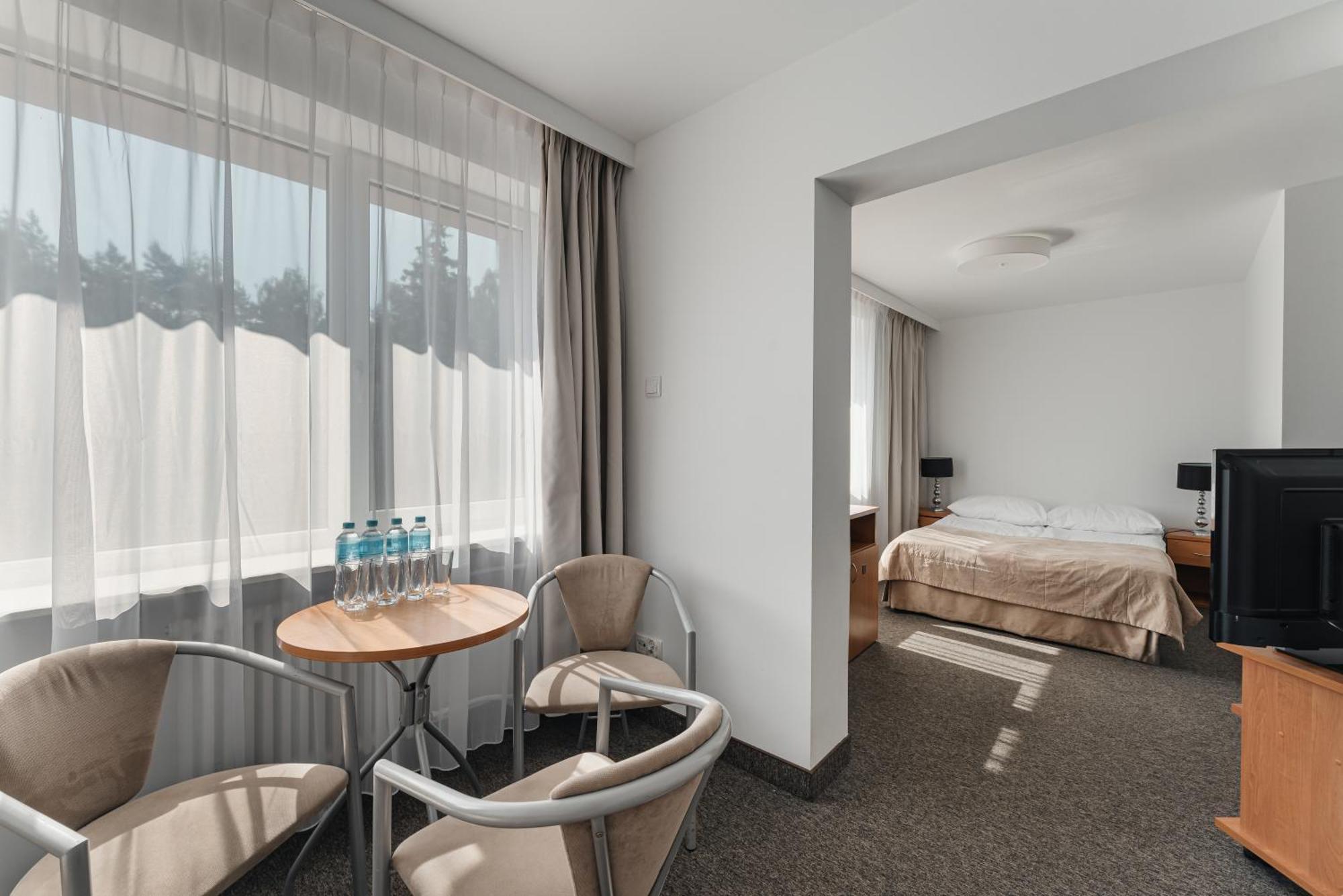 Rewita Rynia Hotel Białobrzegi Eksteriør billede
