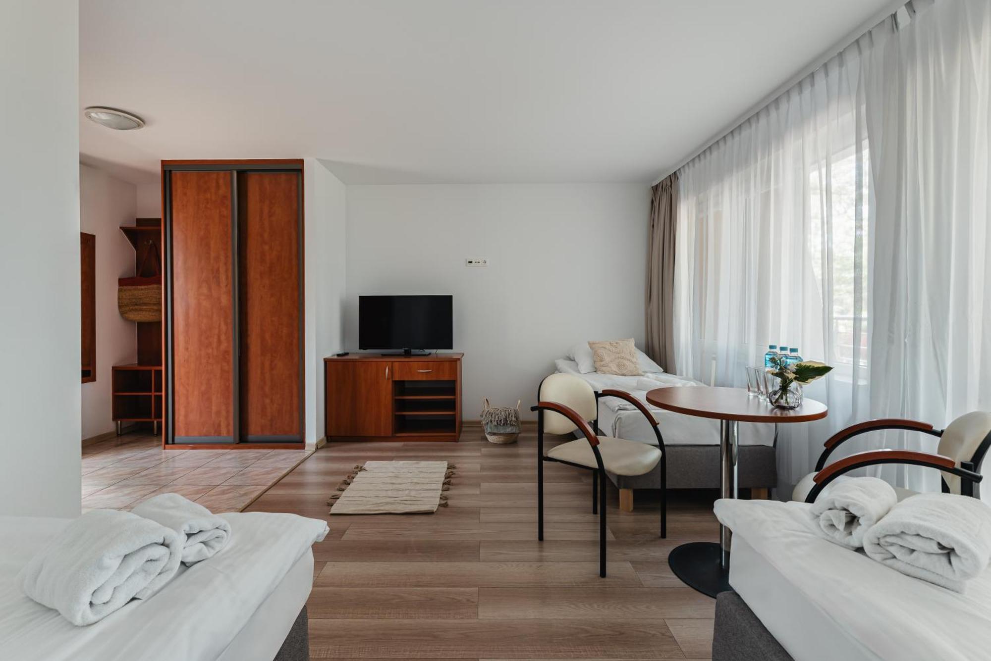 Rewita Rynia Hotel Białobrzegi Eksteriør billede